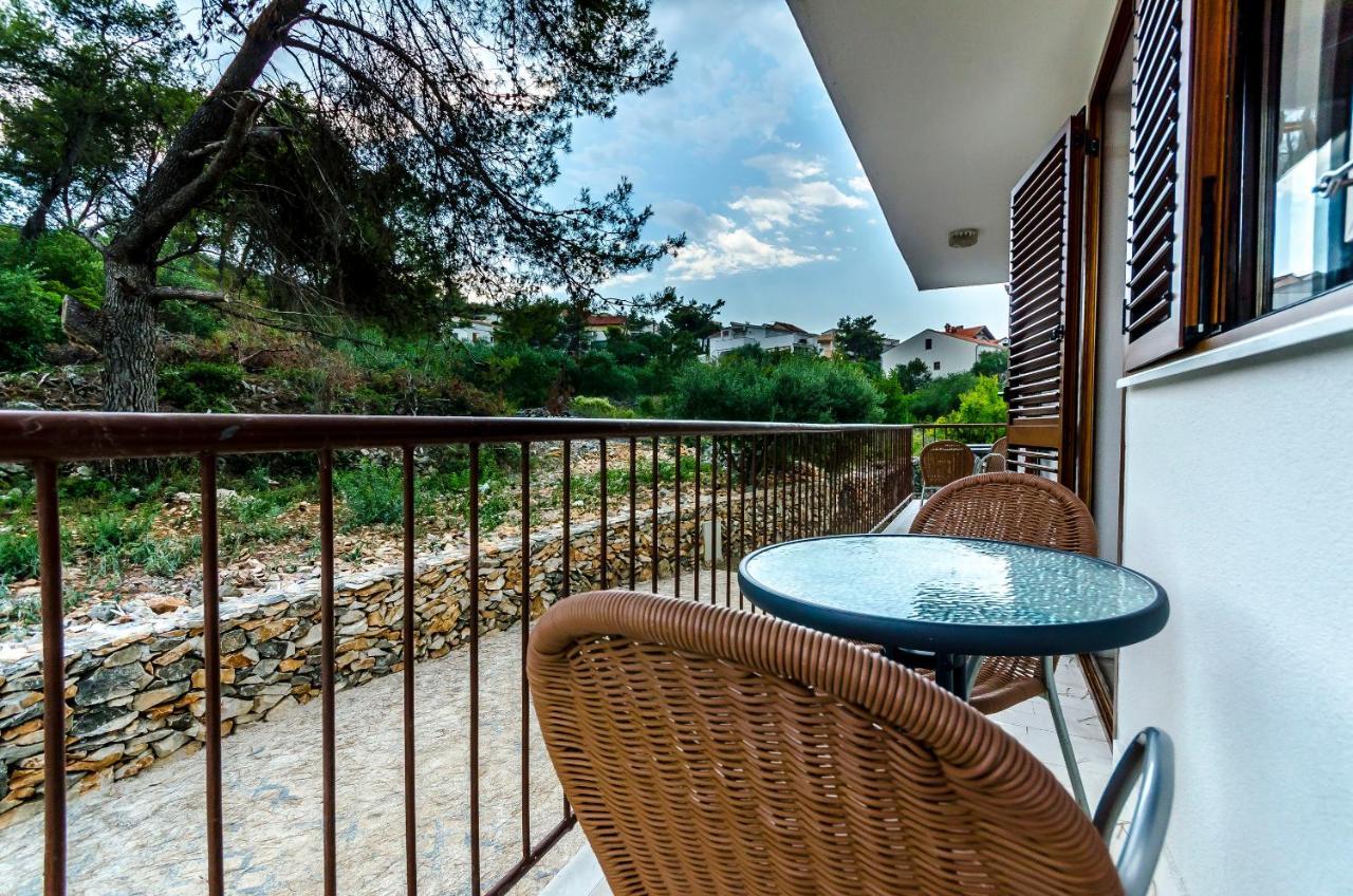 Apartments Tabak Трогир Екстериор снимка
