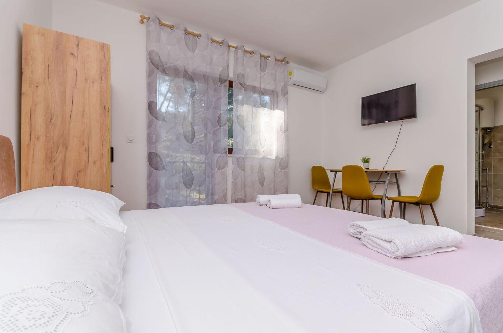 Apartments Tabak Трогир Екстериор снимка