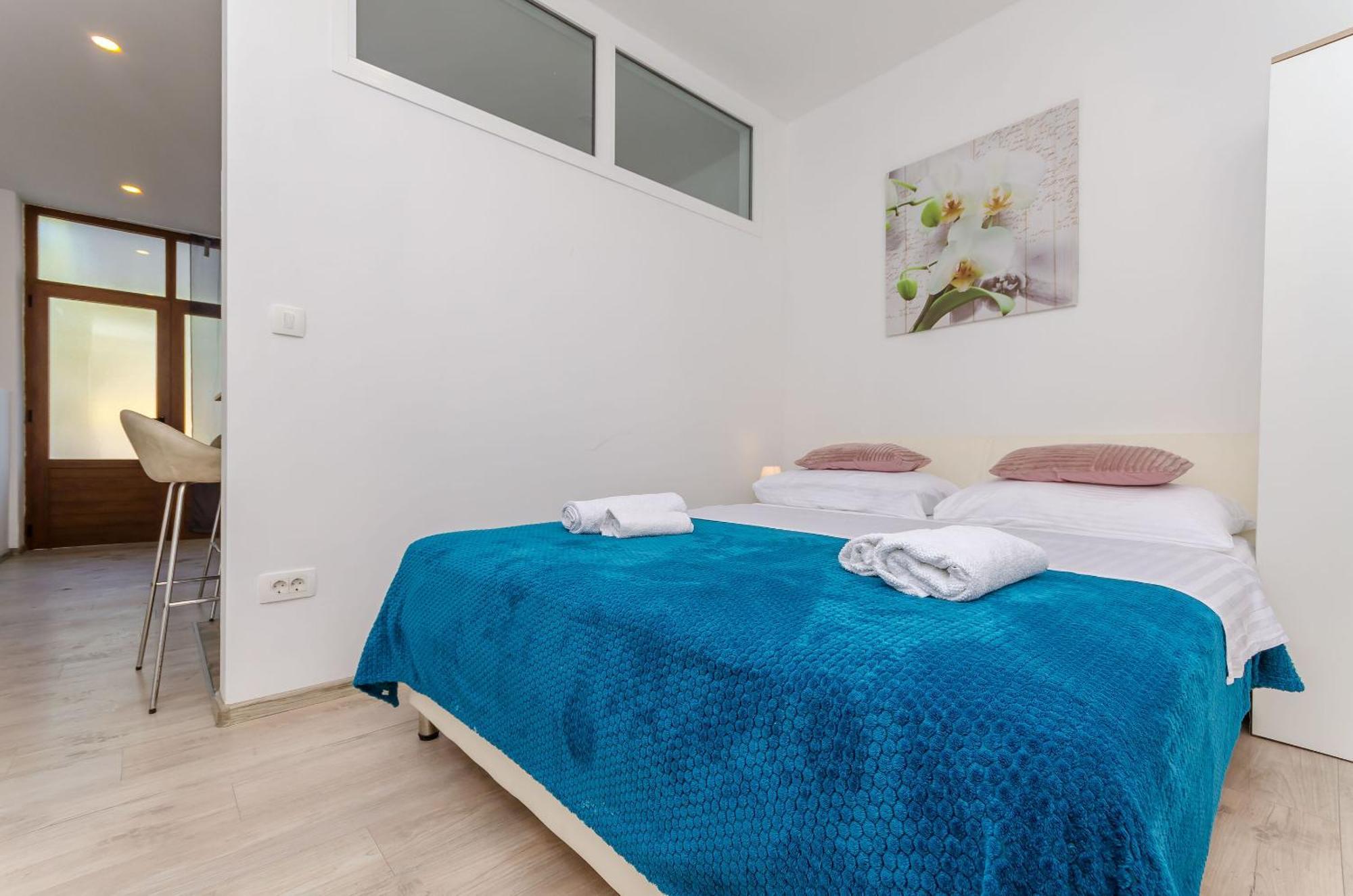 Apartments Tabak Трогир Екстериор снимка
