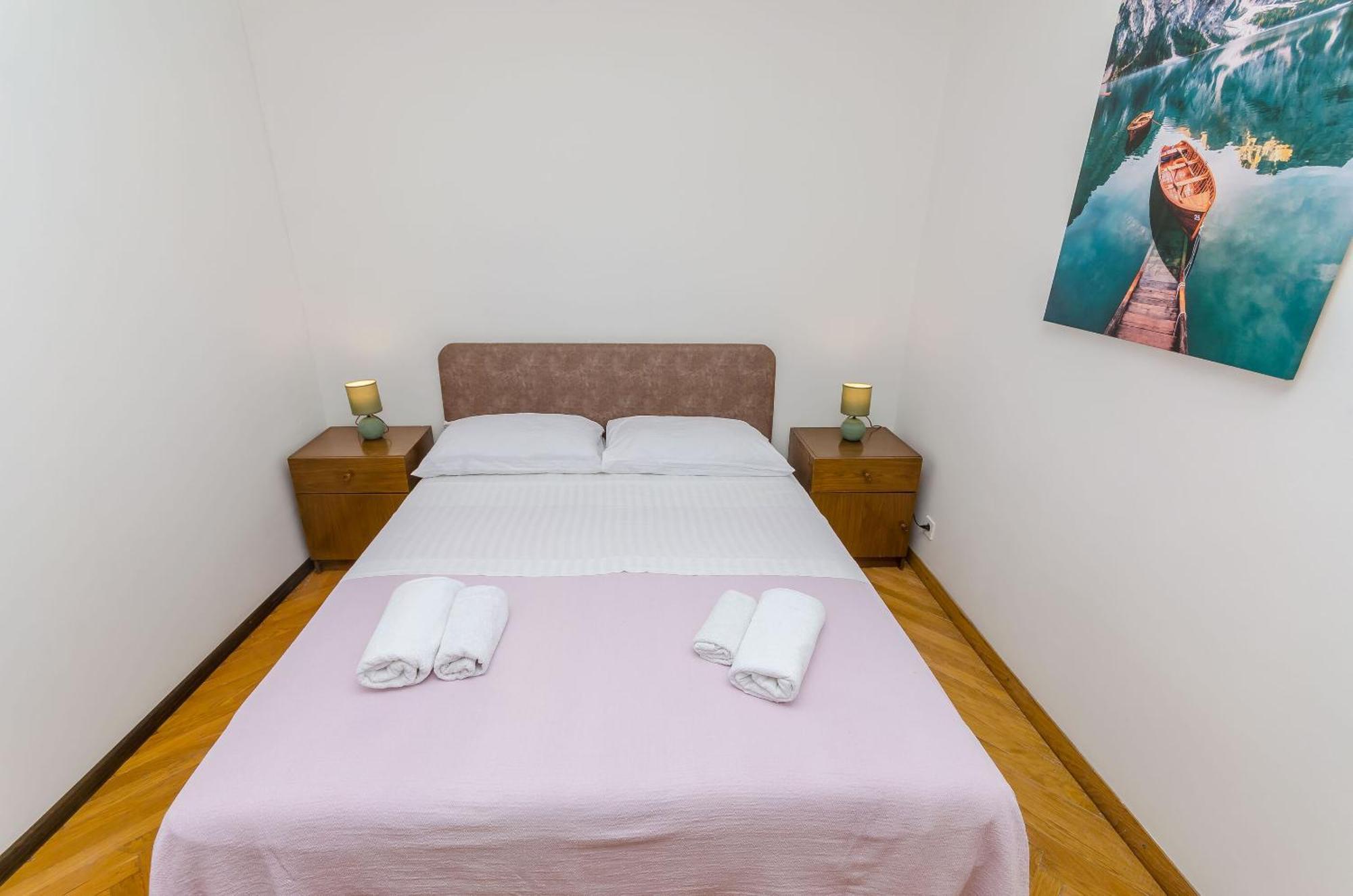 Apartments Tabak Трогир Екстериор снимка