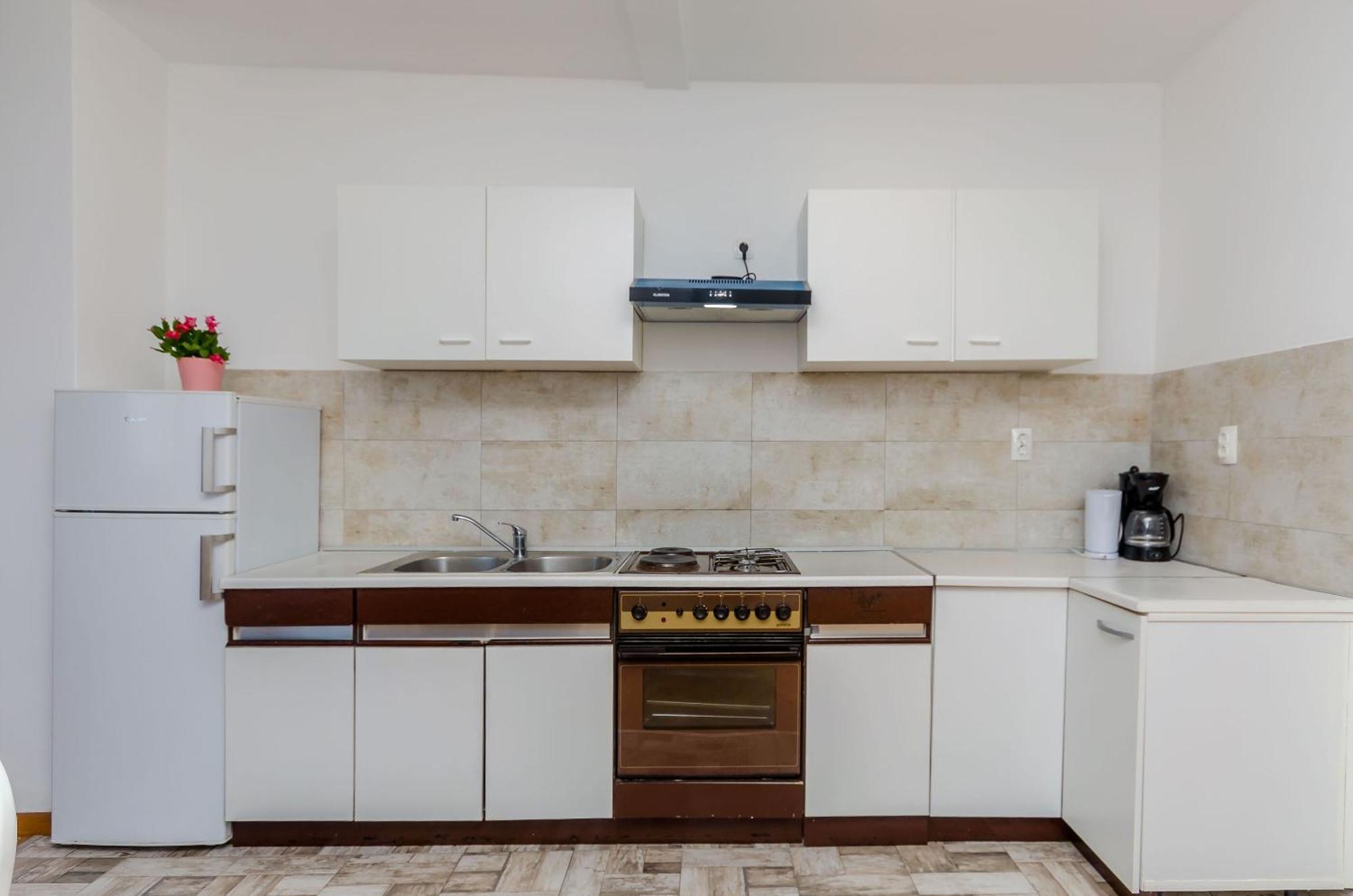 Apartments Tabak Трогир Екстериор снимка
