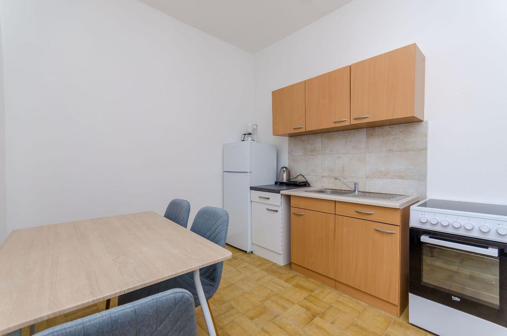 Apartments Tabak Трогир Екстериор снимка