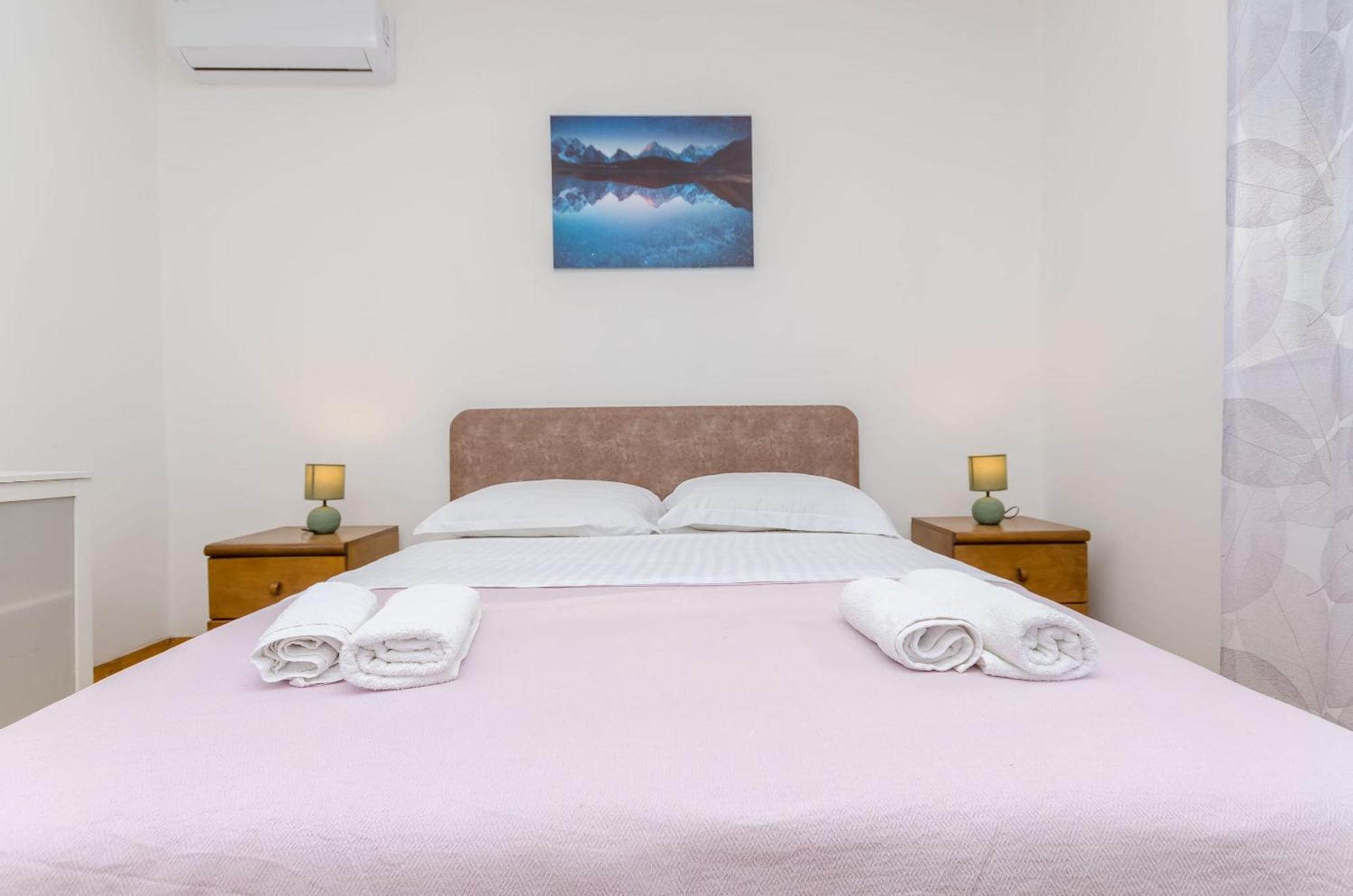 Apartments Tabak Трогир Екстериор снимка