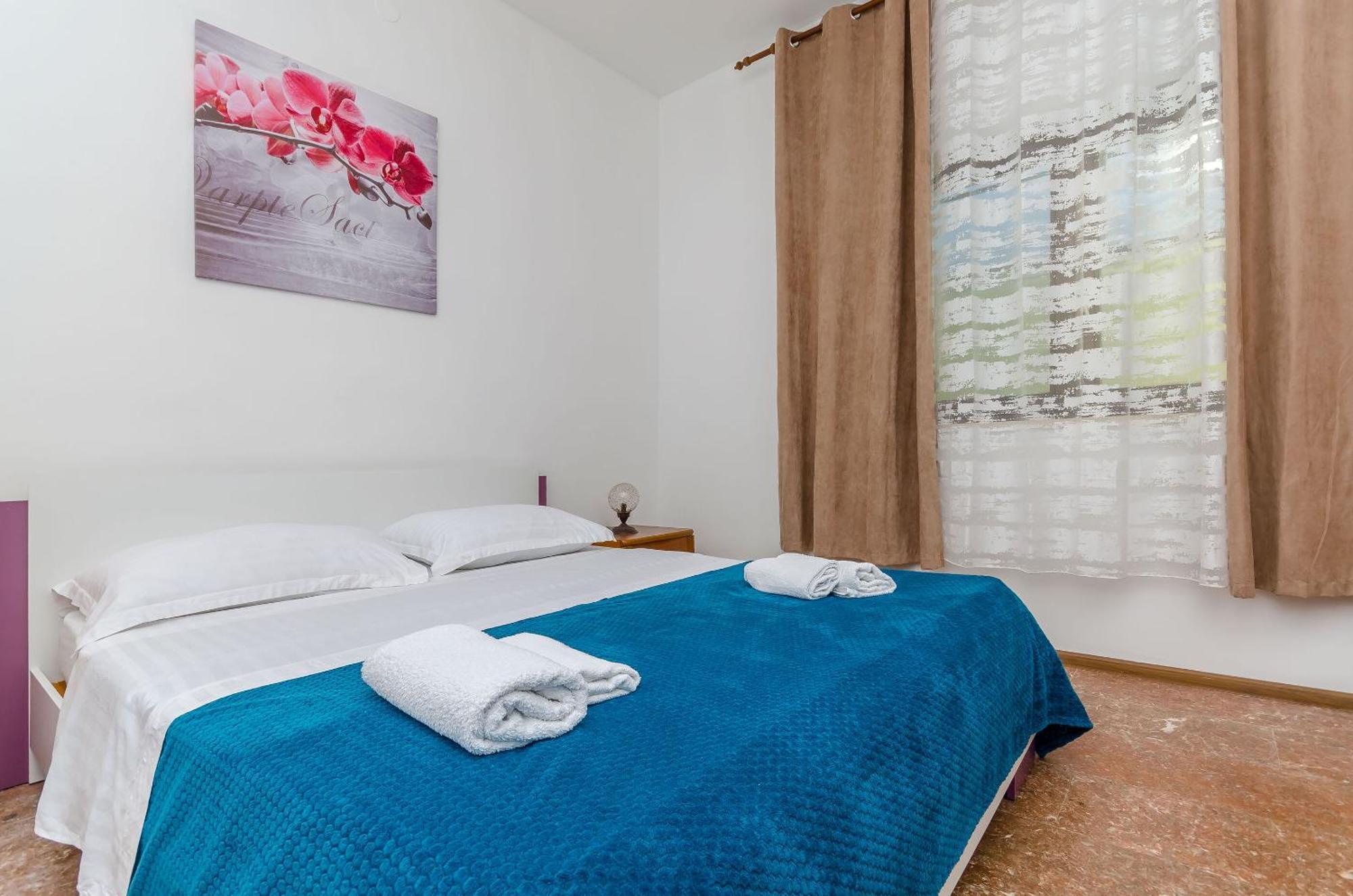 Apartments Tabak Трогир Екстериор снимка
