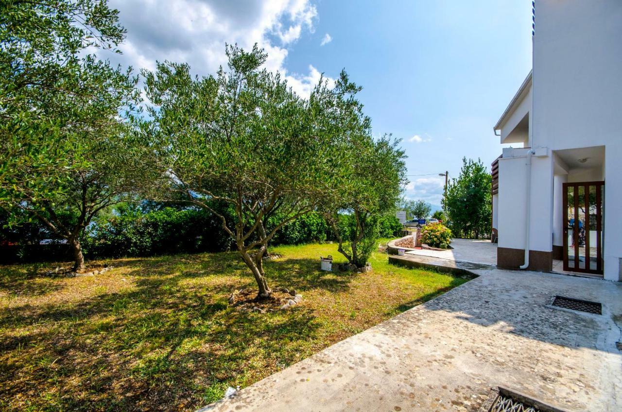 Apartments Tabak Трогир Екстериор снимка